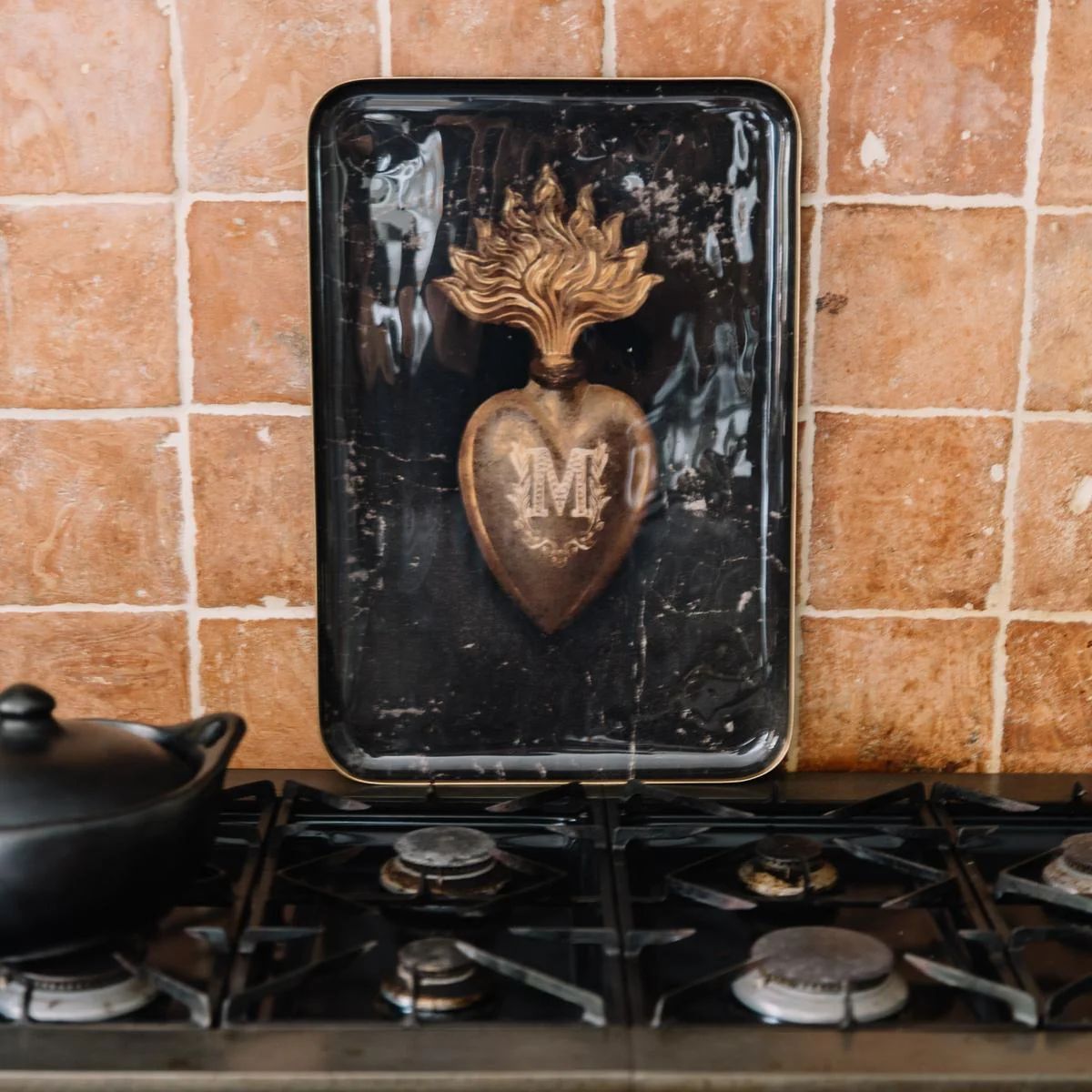 2000049113752-plateau-reception---mona