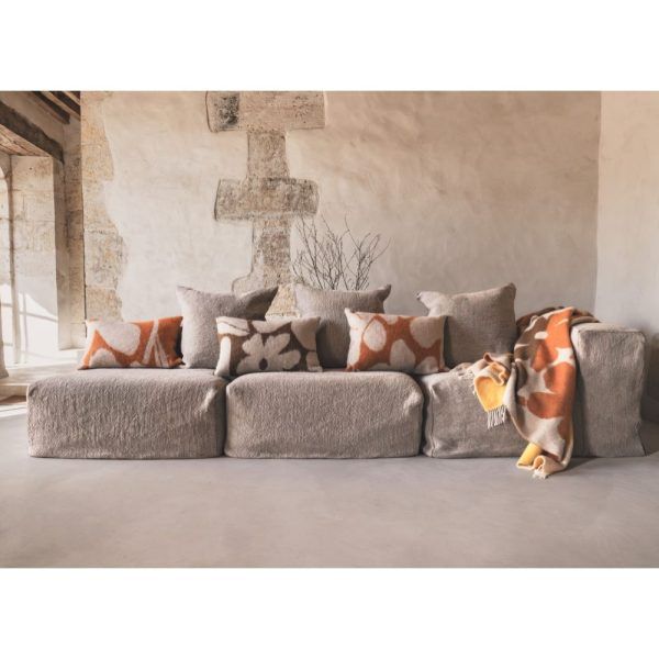 2000049119013-plaid-madonne---138x220---camel