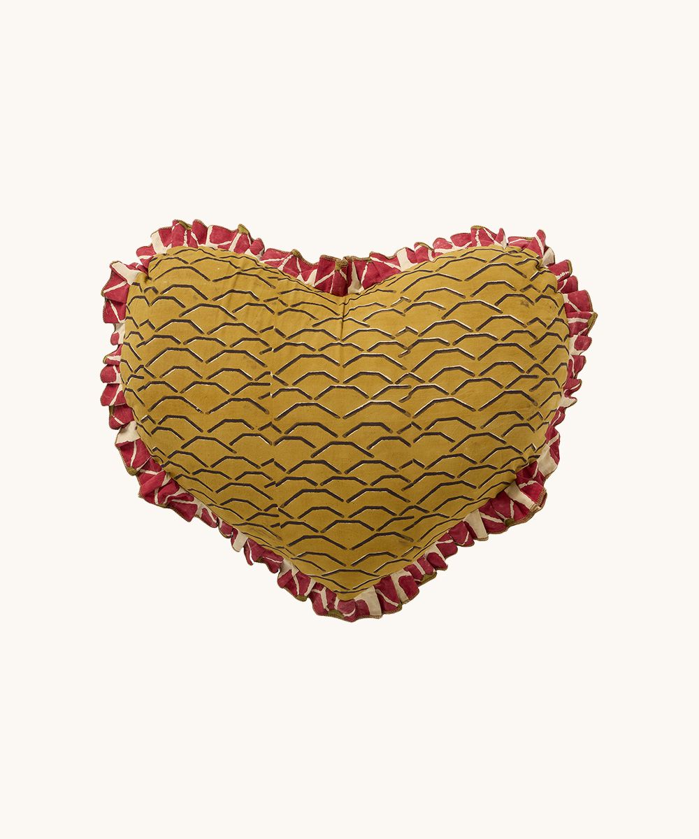 2000049123386-coussin-coeur-erin-large