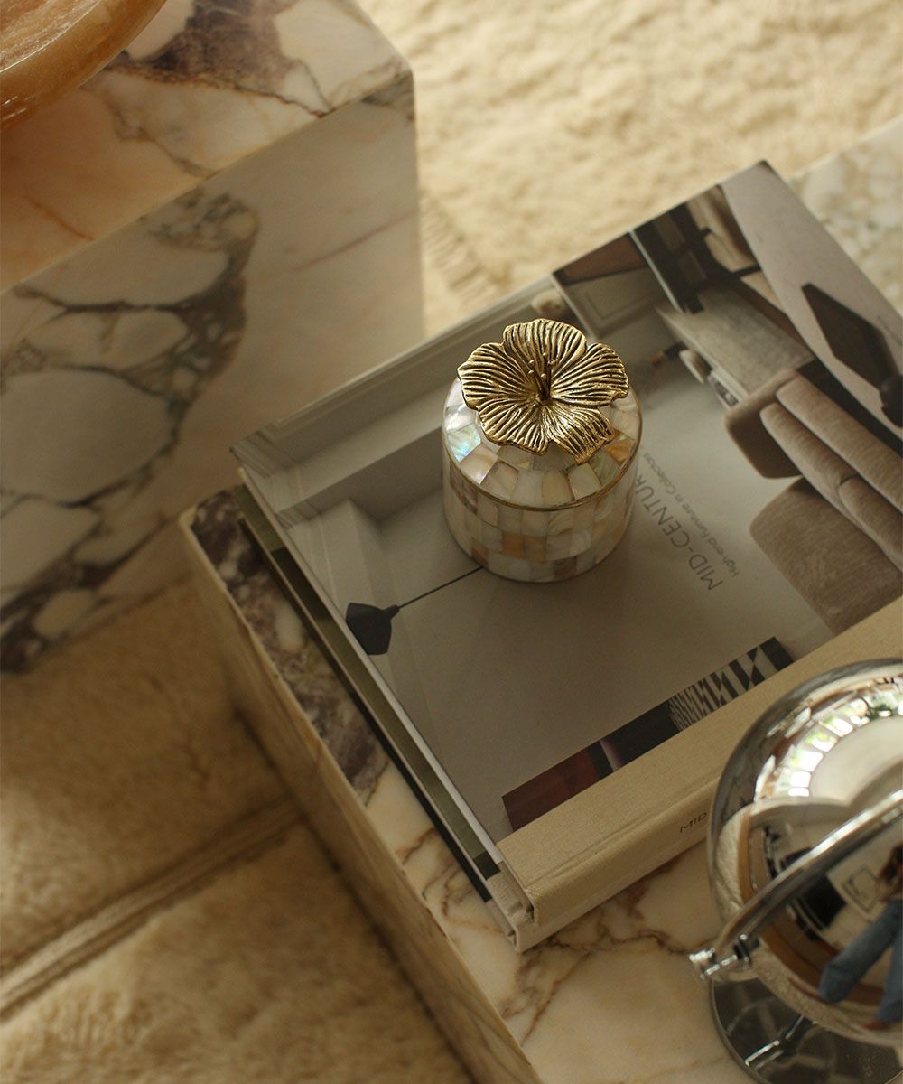 2000049123379-liv-circus-box-large-multi