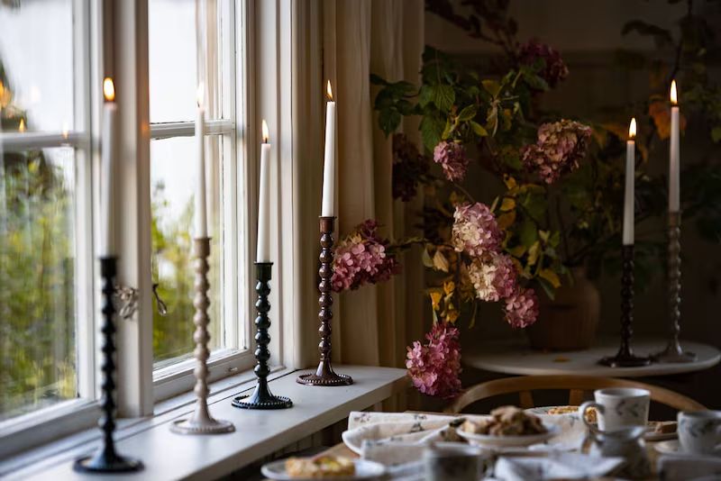 2000049123065-bougeoir-sigrid-wine---l---rouge