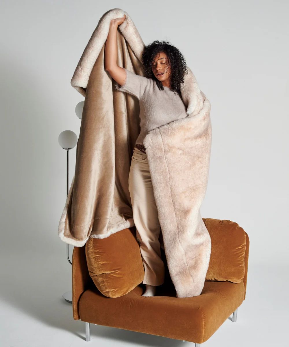 3760287393116-plaid-fausse-fourrure-sensation-beige