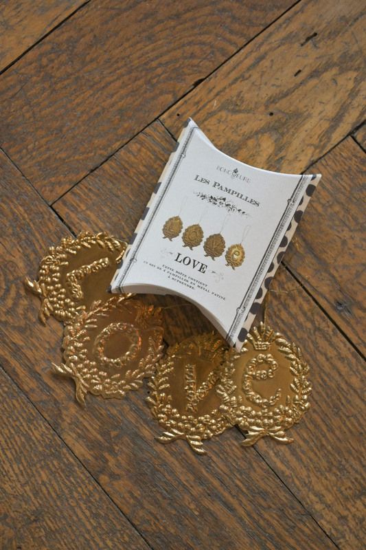 2000049121160-pampille-enluminure---love