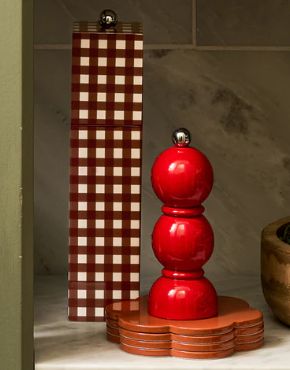 5024043200871-red-mini-bobbin-moulin-sel-ou-poivre---14cm