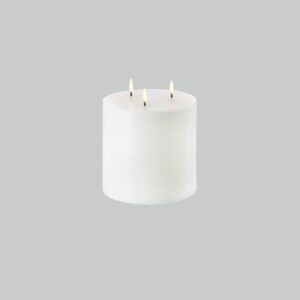 5708311300882-blanc-nordic---bougie-led-pillier-triple-flamme---15x15