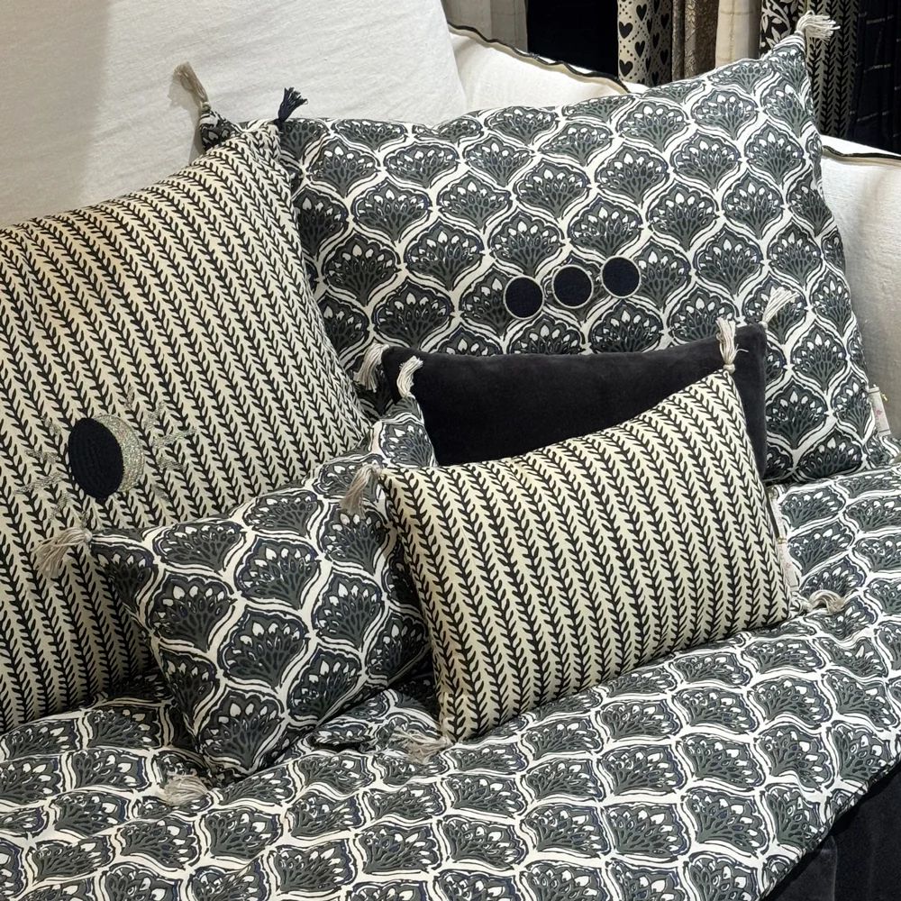 2000049125038-coussin-40x60---les-paons