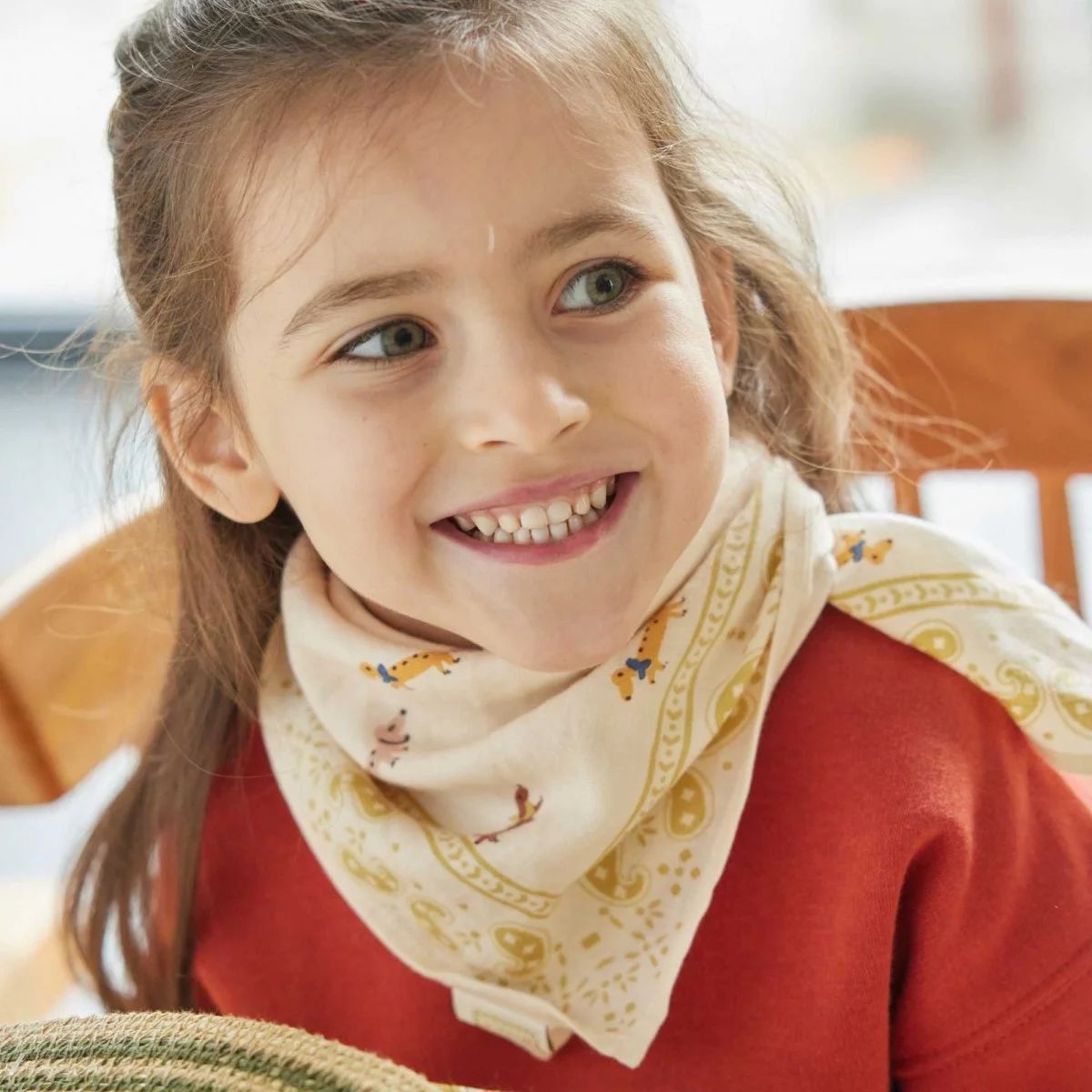 2000049127117-foulard-indienenfant----teckel---ecru